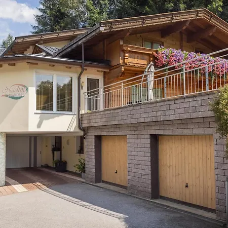 Nadine Apartament