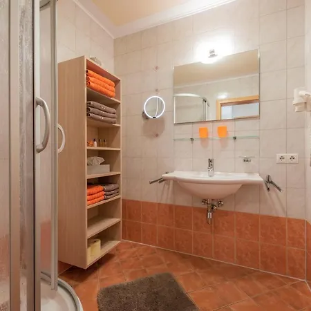 Nadine * Neustift im Stubaital